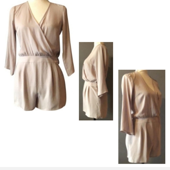 Forever 21 Cream Romper Size S Chiffon Cross Over - Picture 2 of 10